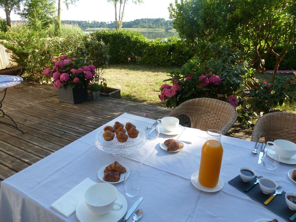 Bed and Breakfast Les Eaux Qui Rient Sanguinet Exterior foto
